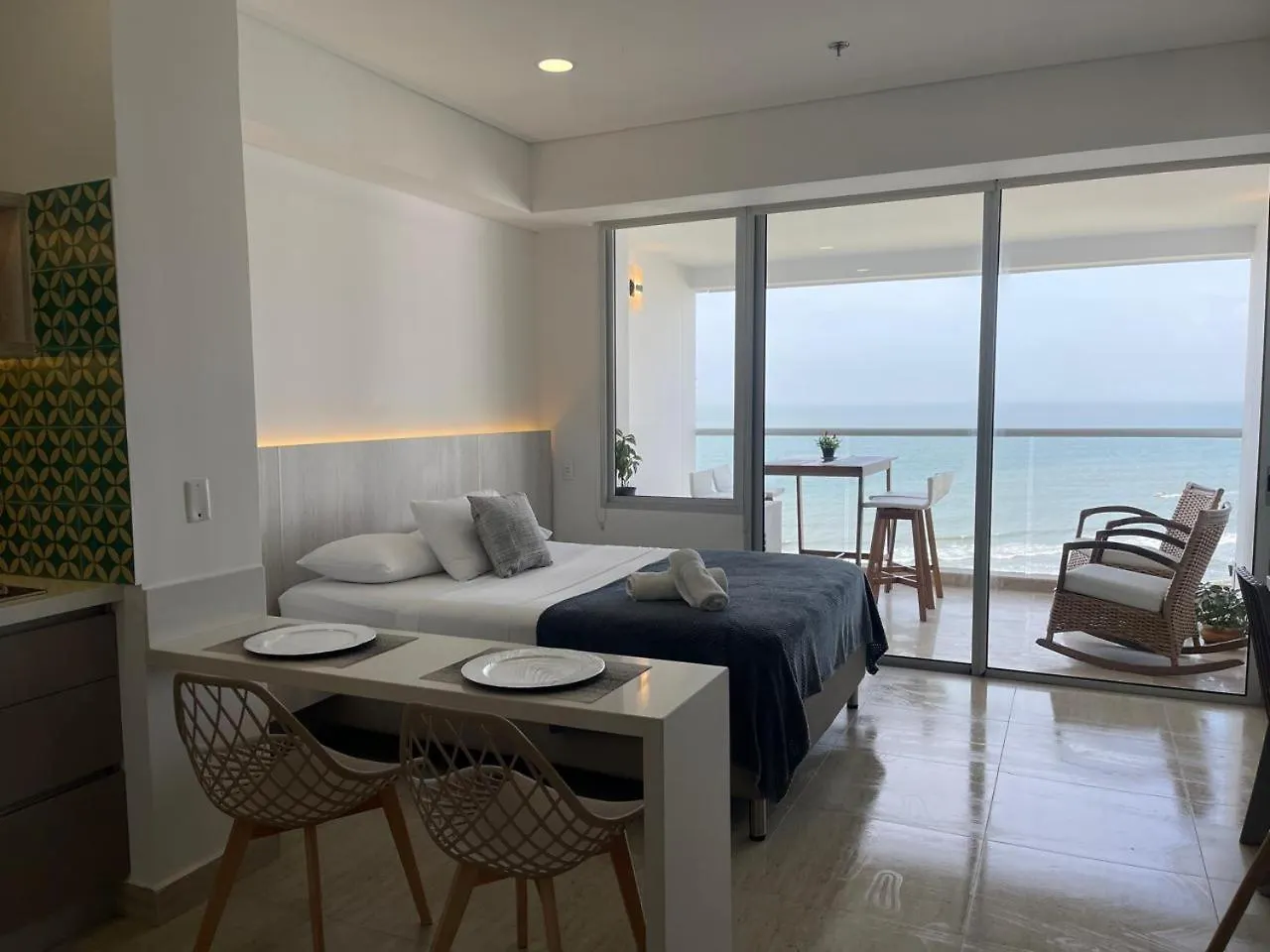 Cartagena Beach Apartasuites